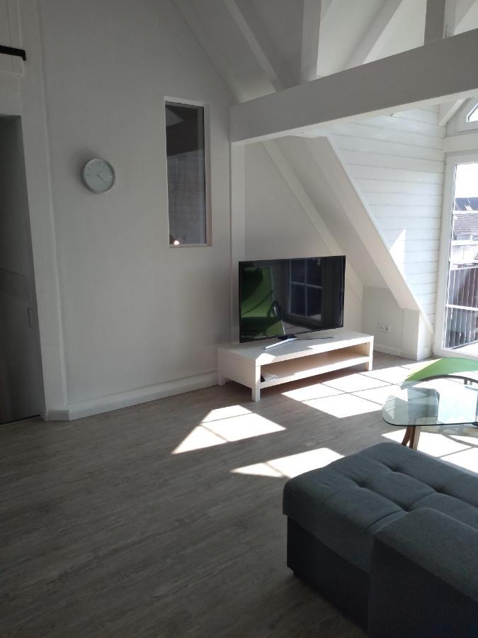 Willkommen In Unserem Kleinen Paradies Venningen Exterior foto